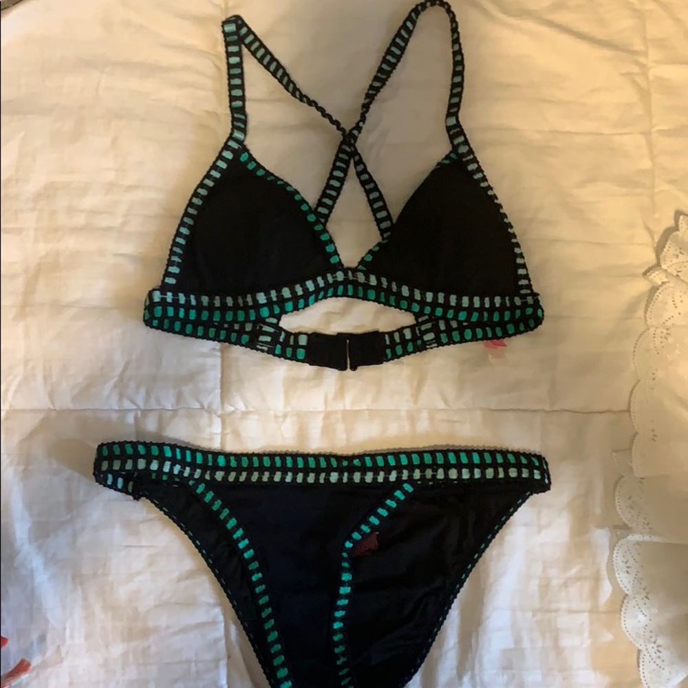 Victoria’s Secret bikini set